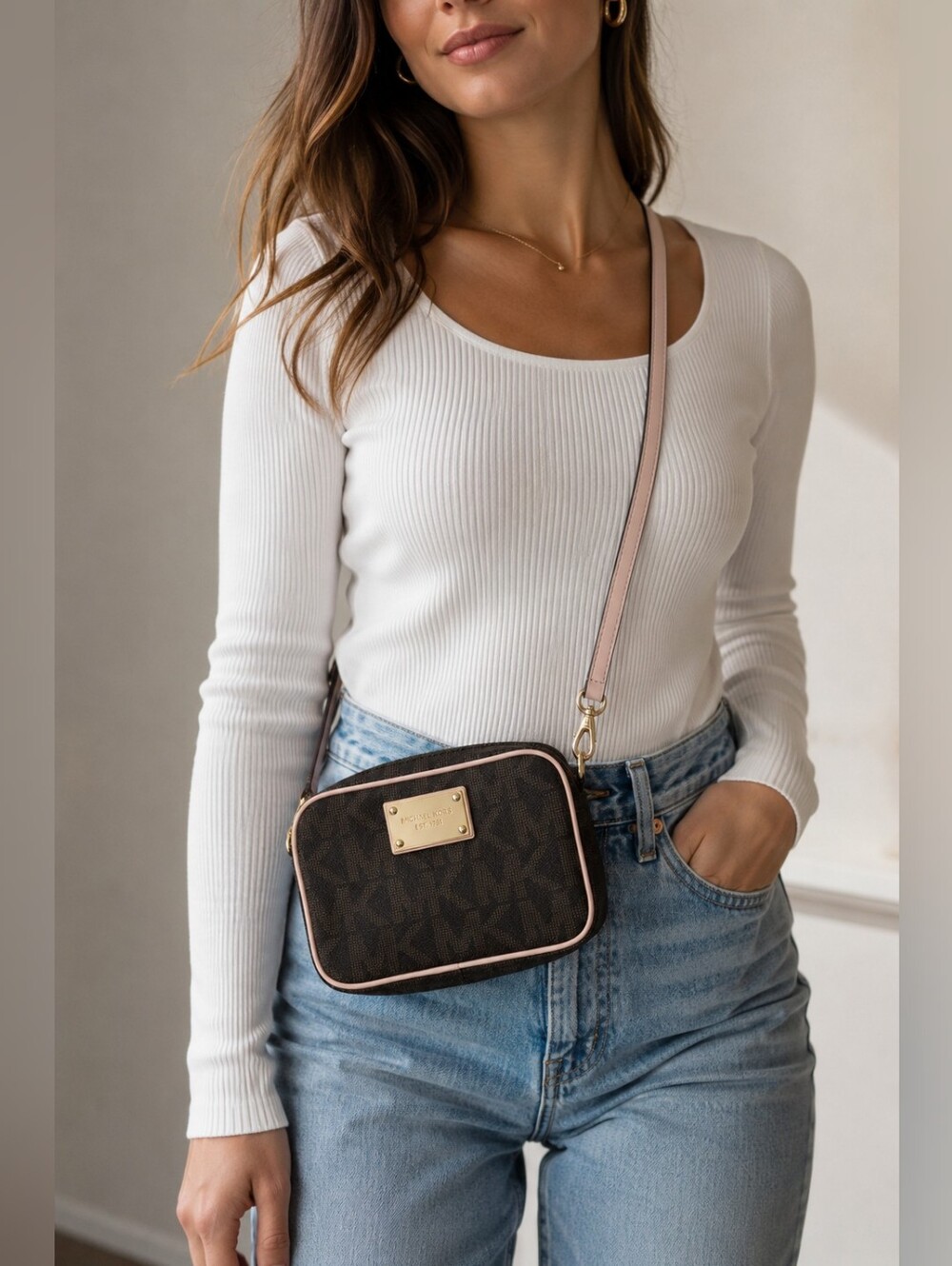 MICHAEL KORS LOGO CROSSBODY BAG PINK TRIM